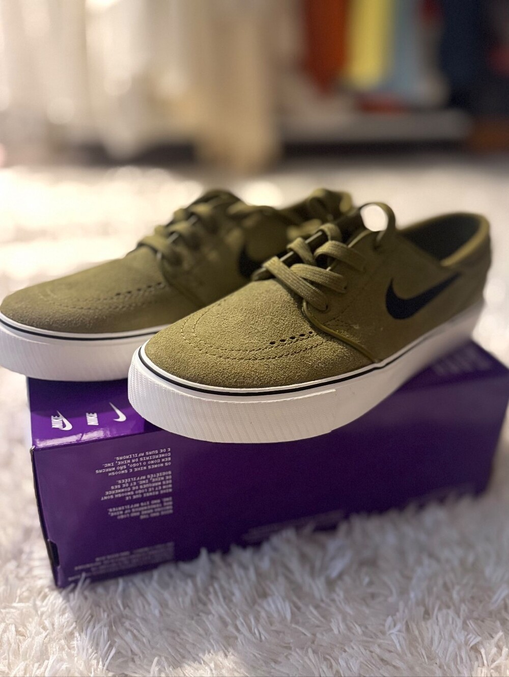 Nike UNISEX Olive Green Suede Low-Top Sneakers with Black Swoosh